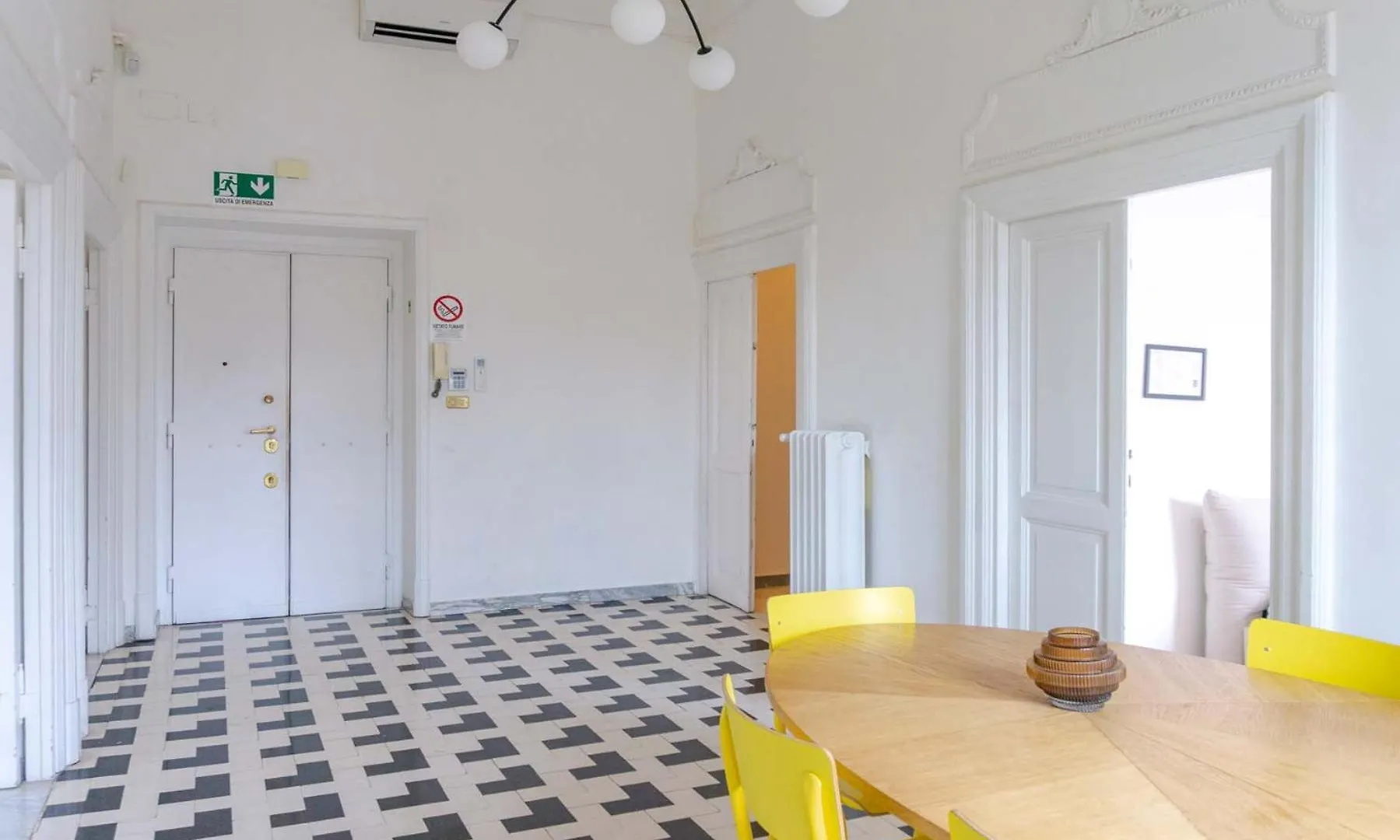 Villa Borghese Large Apartment Rome